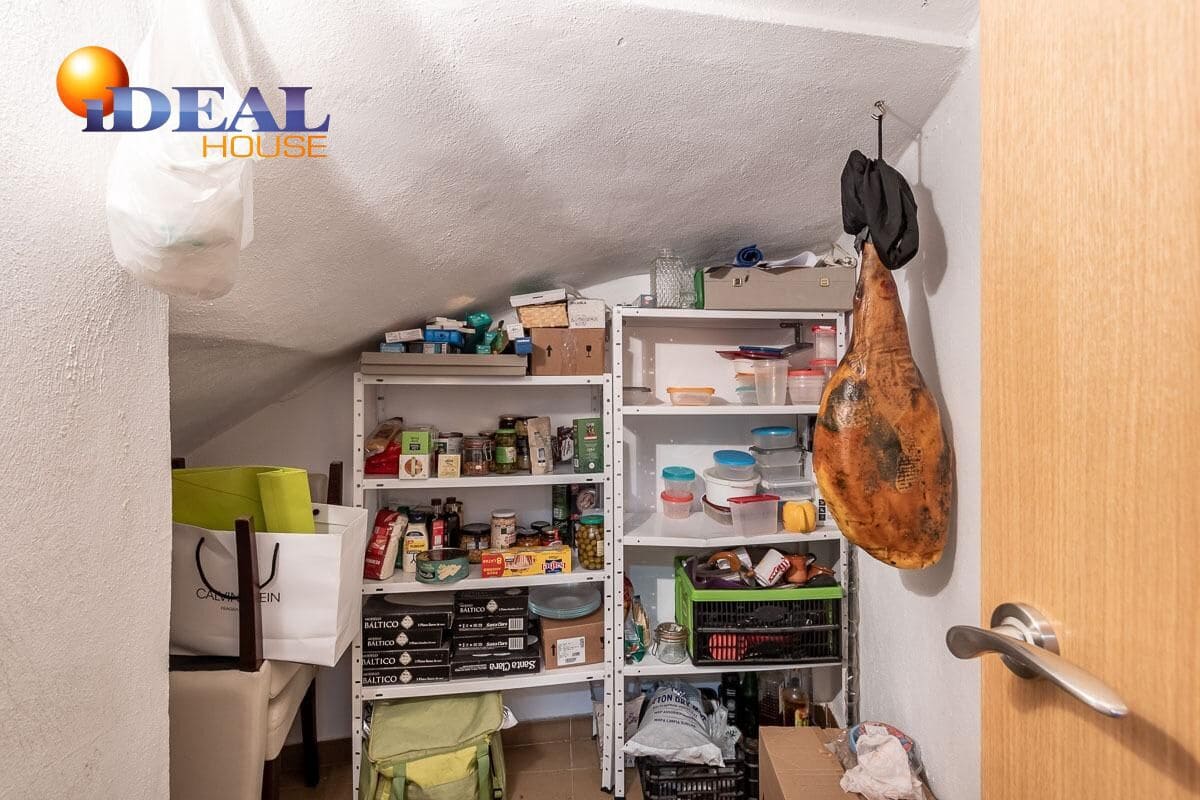 3 sypialnia Dom na sprzedaż w Miasto Grenada - 690 000 € (Ref: 9433845)