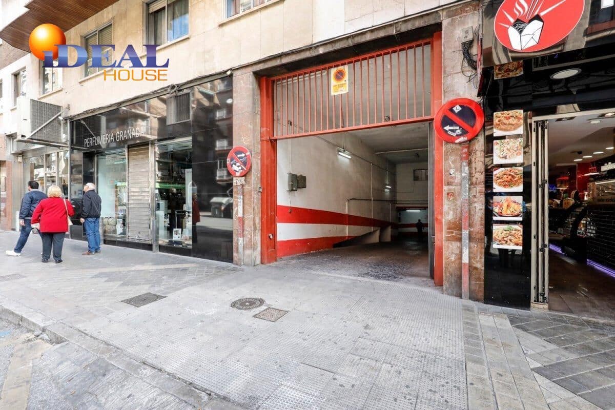 Garage for sale in Granada city - € 34,000 (Ref: 9433848)