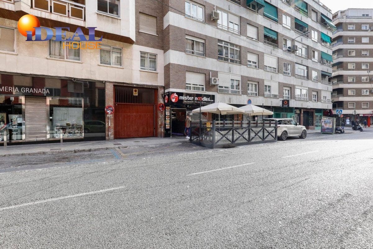 Garage for sale in Granada city - € 34,000 (Ref: 9433848)