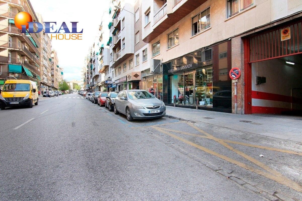 Garage for sale in Granada city - € 34,000 (Ref: 9433848)