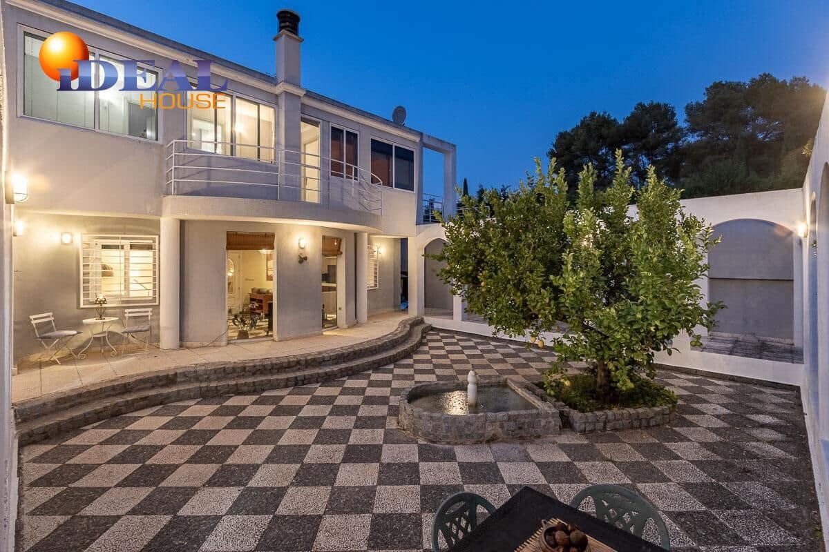 4 sovrum Villa till salu i Albolote med pool garage - 525 000 € (Ref: 9433850)