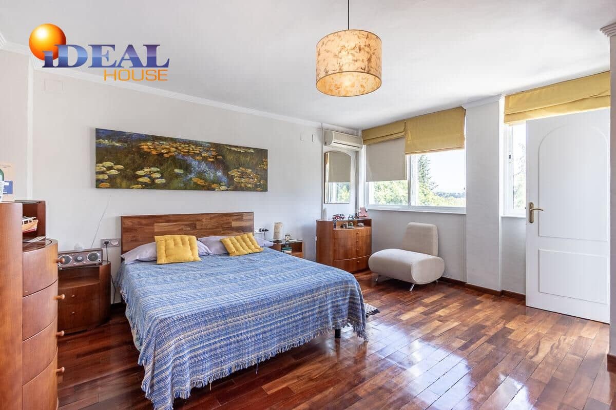 4 sovrum Villa till salu i Albolote med pool garage - 525 000 € (Ref: 9433850)