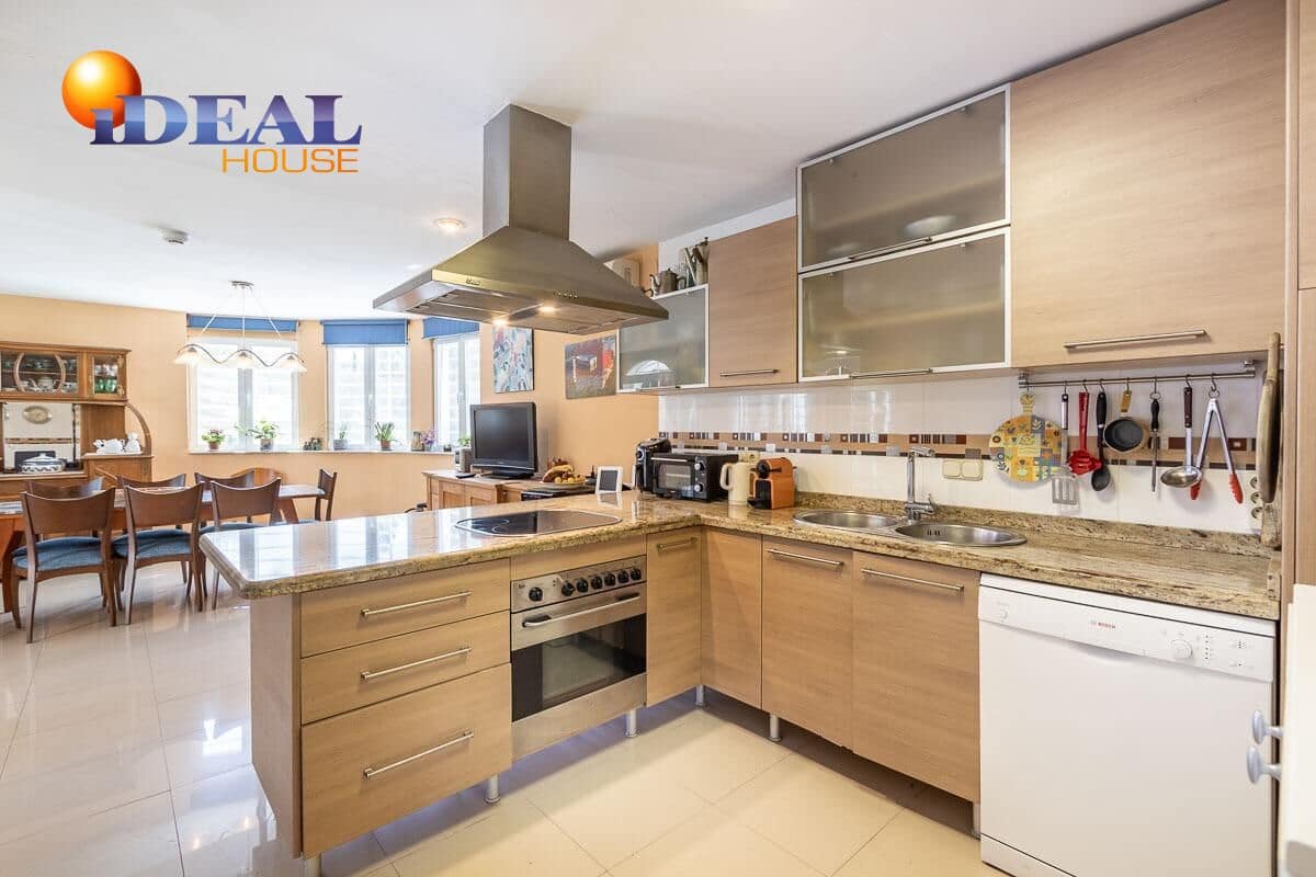 4 sovrum Villa till salu i Albolote med pool garage - 525 000 € (Ref: 9433850)