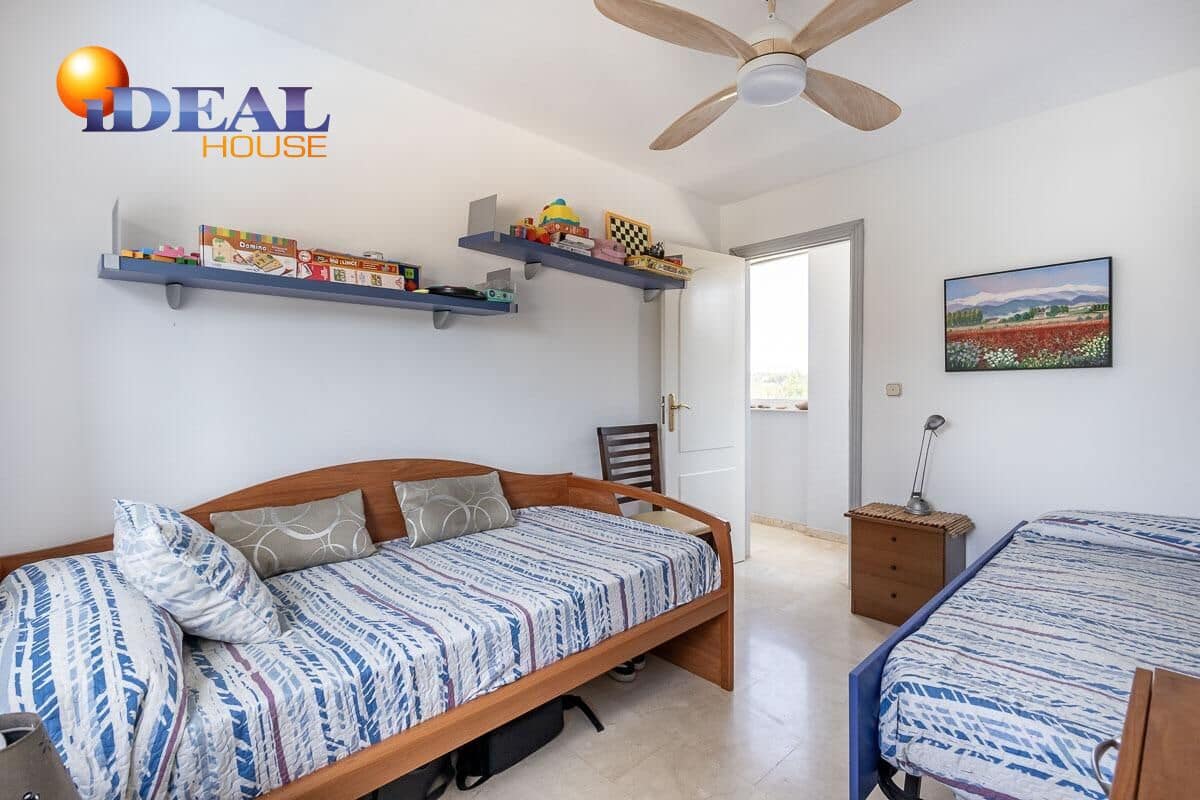 4 sovrum Villa till salu i Albolote med pool garage - 525 000 € (Ref: 9433850)