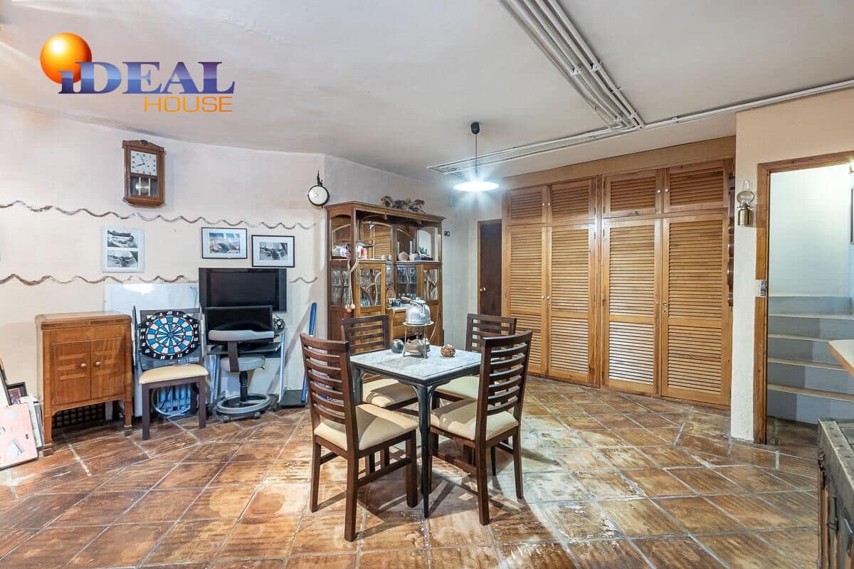 4 sovrum Villa till salu i Albolote med pool garage - 525 000 € (Ref: 9433850)