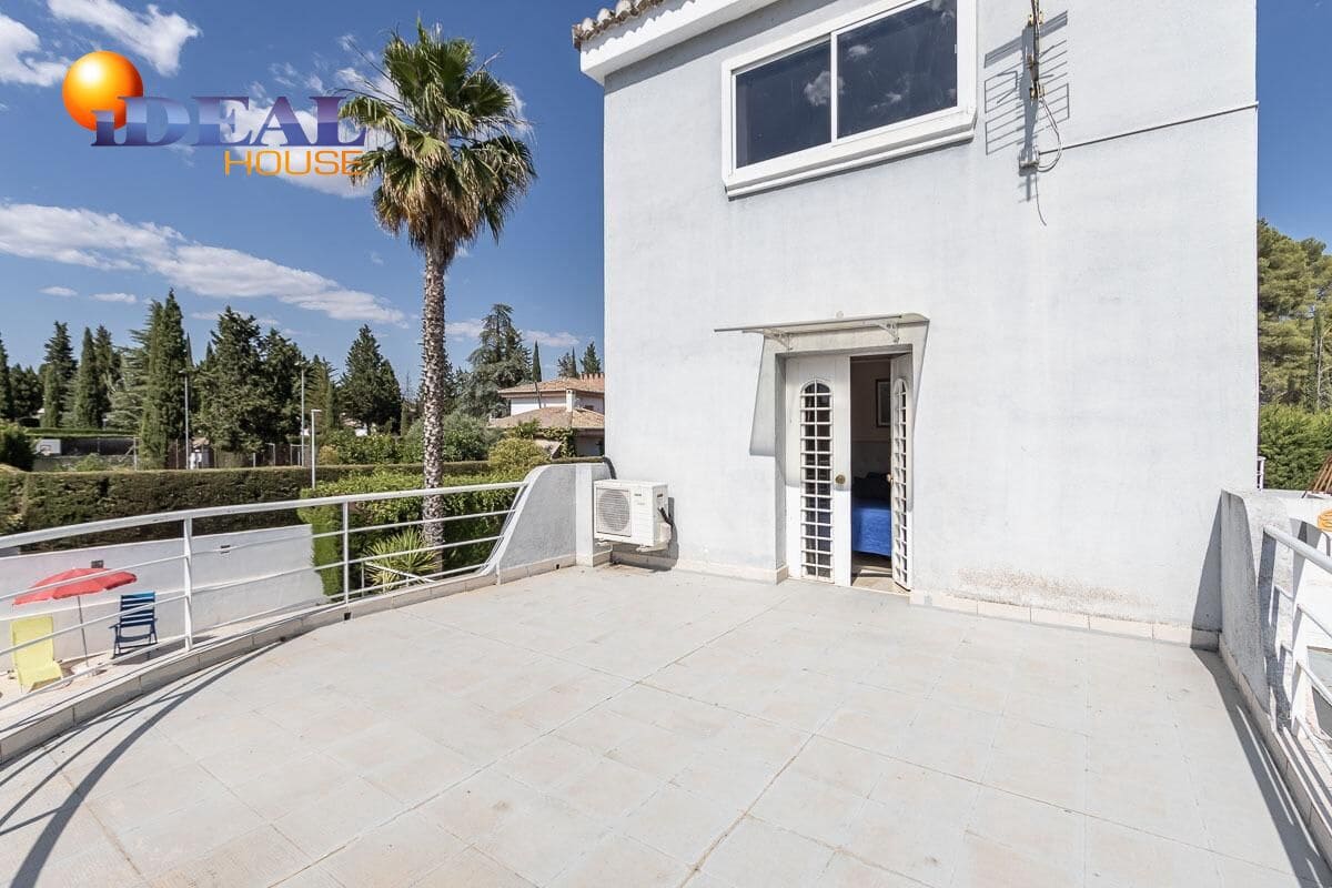 4 sovrum Villa till salu i Albolote med pool garage - 525 000 € (Ref: 9433850)