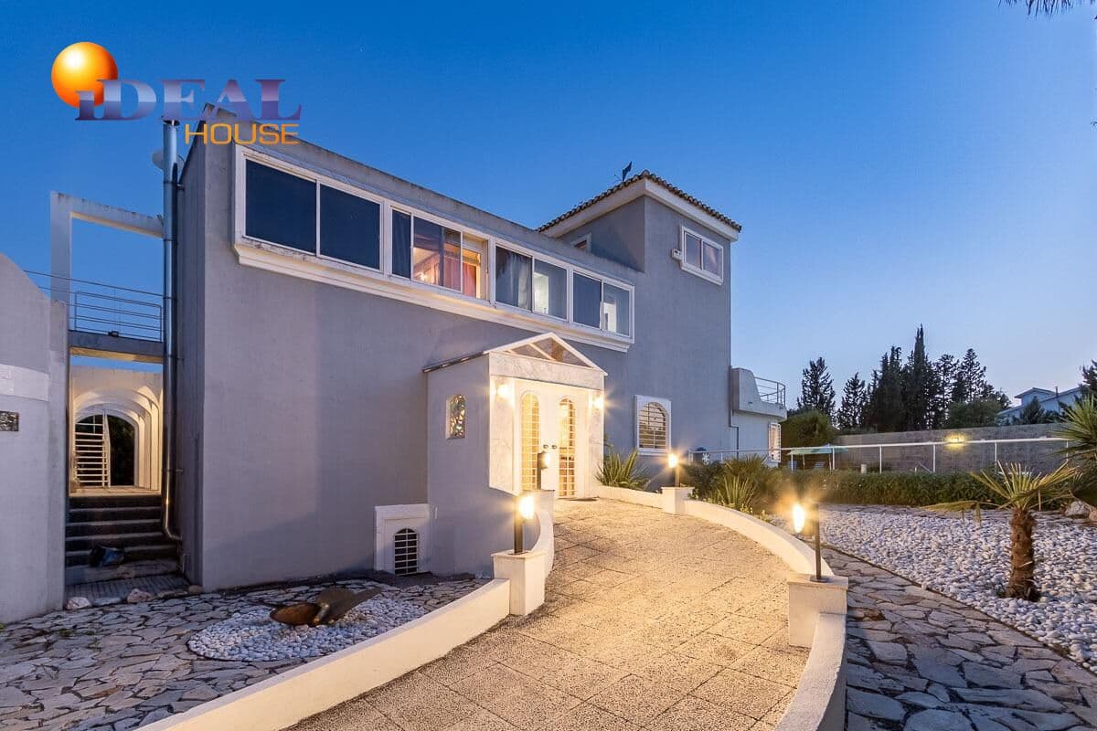 4 sovrum Villa till salu i Albolote med pool garage - 525 000 € (Ref: 9433850)