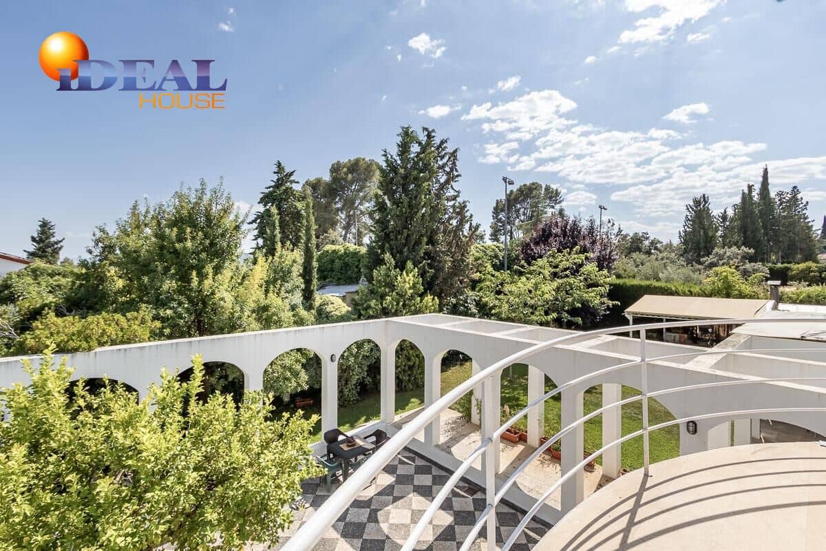 4 sovrum Villa till salu i Albolote med pool garage - 525 000 € (Ref: 9433850)