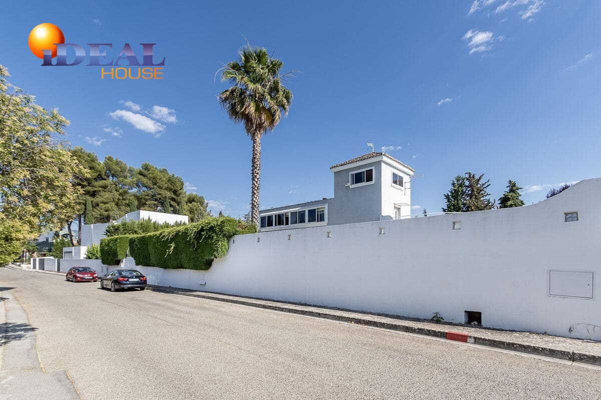 4 sovrum Villa till salu i Albolote med pool garage - 525 000 € (Ref: 9433850)