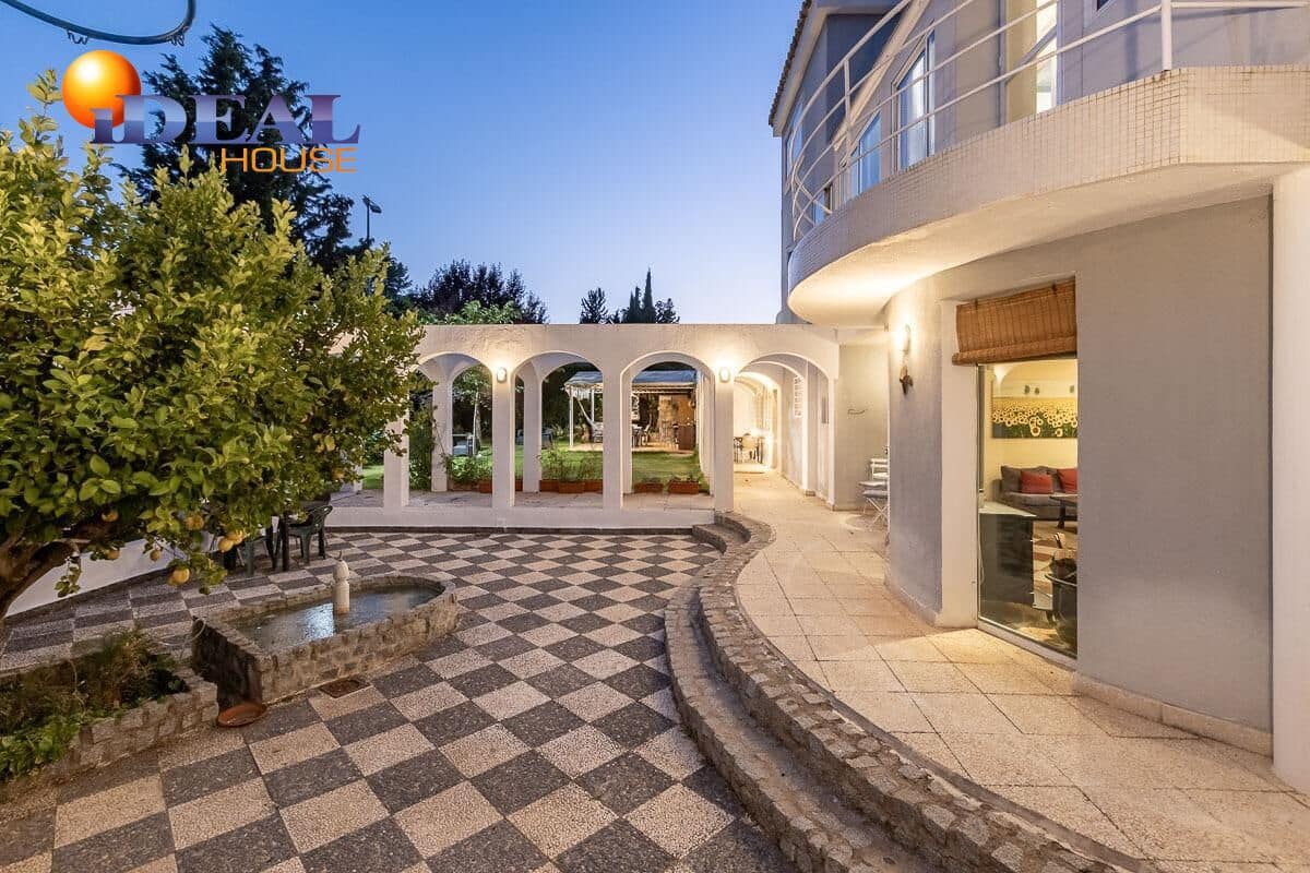 4 sovrum Villa till salu i Albolote med pool garage - 525 000 € (Ref: 9433850)