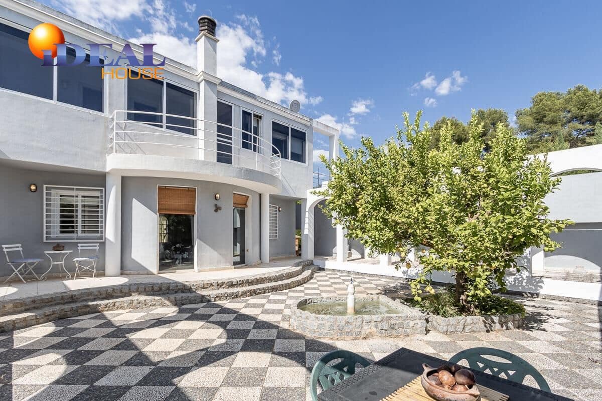 4 sovrum Villa till salu i Albolote med pool garage - 525 000 € (Ref: 9433850)