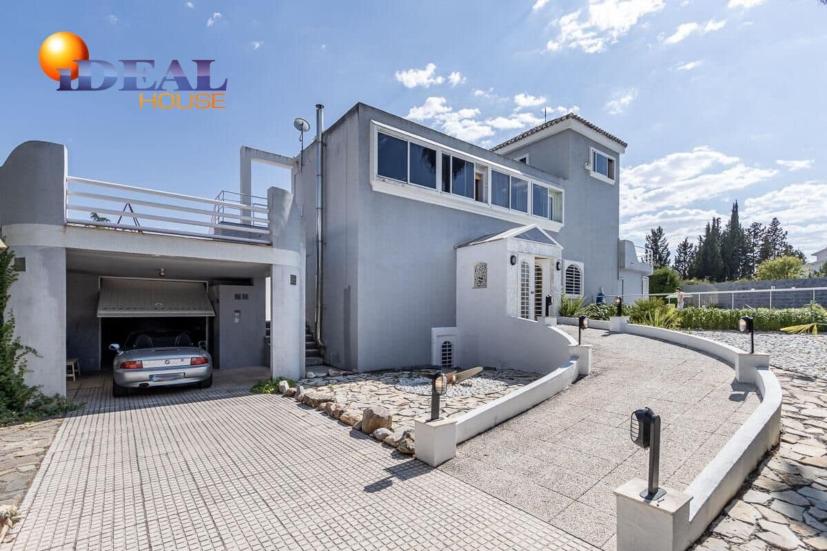 4 sovrum Villa till salu i Albolote med pool garage - 525 000 € (Ref: 9433850)