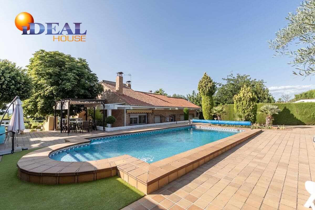 4 sypialnia Finka/Dom wiejski na sprzedaż w La Zubia z basenem - 650 000 € (Ref: 9433851)