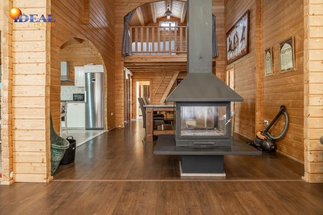 4 soverom Villa til salgs i Cúllar Vega med svømmebasseng garasje - € 450 000 (Ref: 9433852)