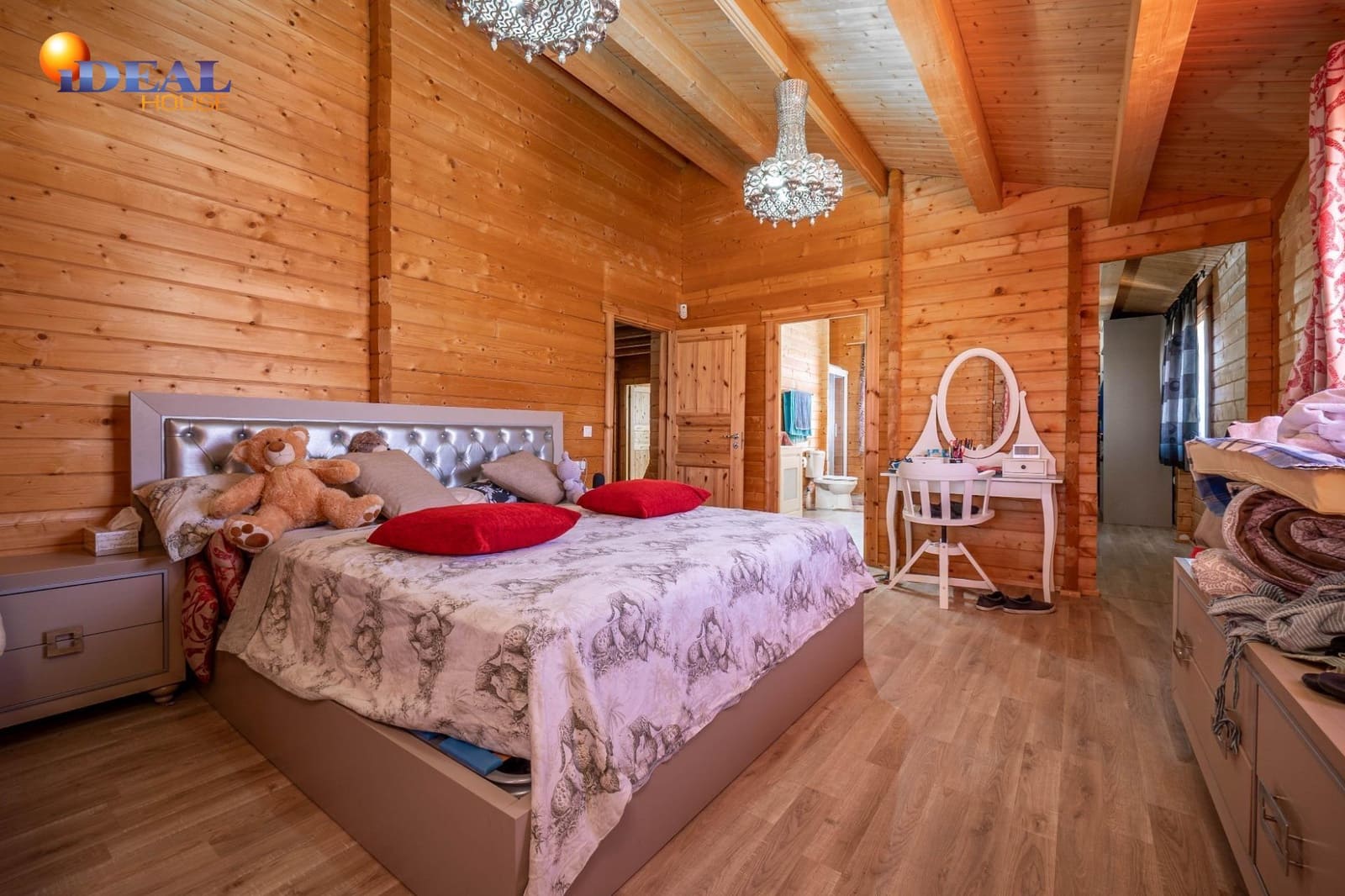 4 soverom Villa til salgs i Cullar Vega med svømmebasseng garasje - € 450 000 (Ref: 9433852)