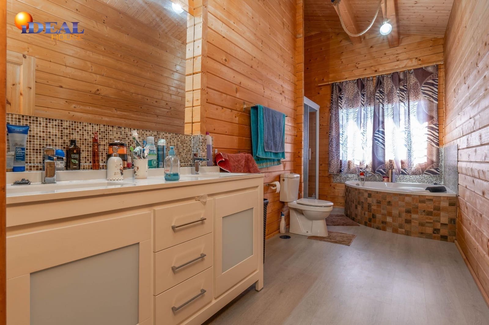 4 soverom Villa til salgs i Cullar Vega med svømmebasseng garasje - € 450 000 (Ref: 9433852)