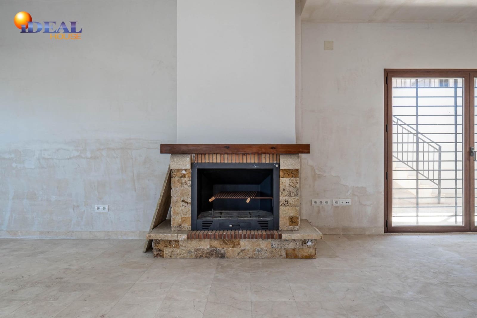 4 soverom Villa til salgs i Cullar Vega med svømmebasseng garasje - € 450 000 (Ref: 9433852)