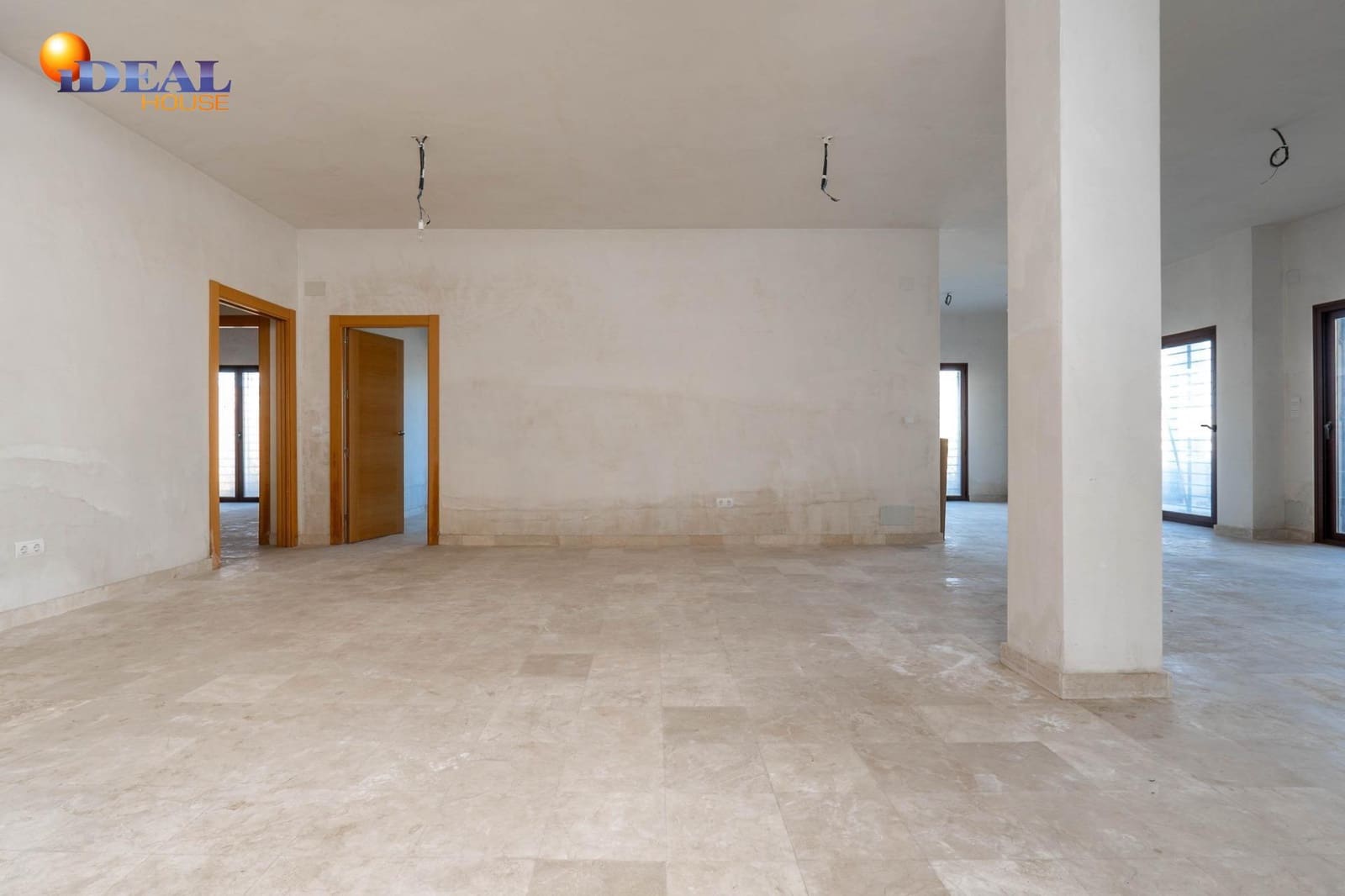 4 soverom Villa til salgs i Cullar Vega med svømmebasseng garasje - € 450 000 (Ref: 9433852)