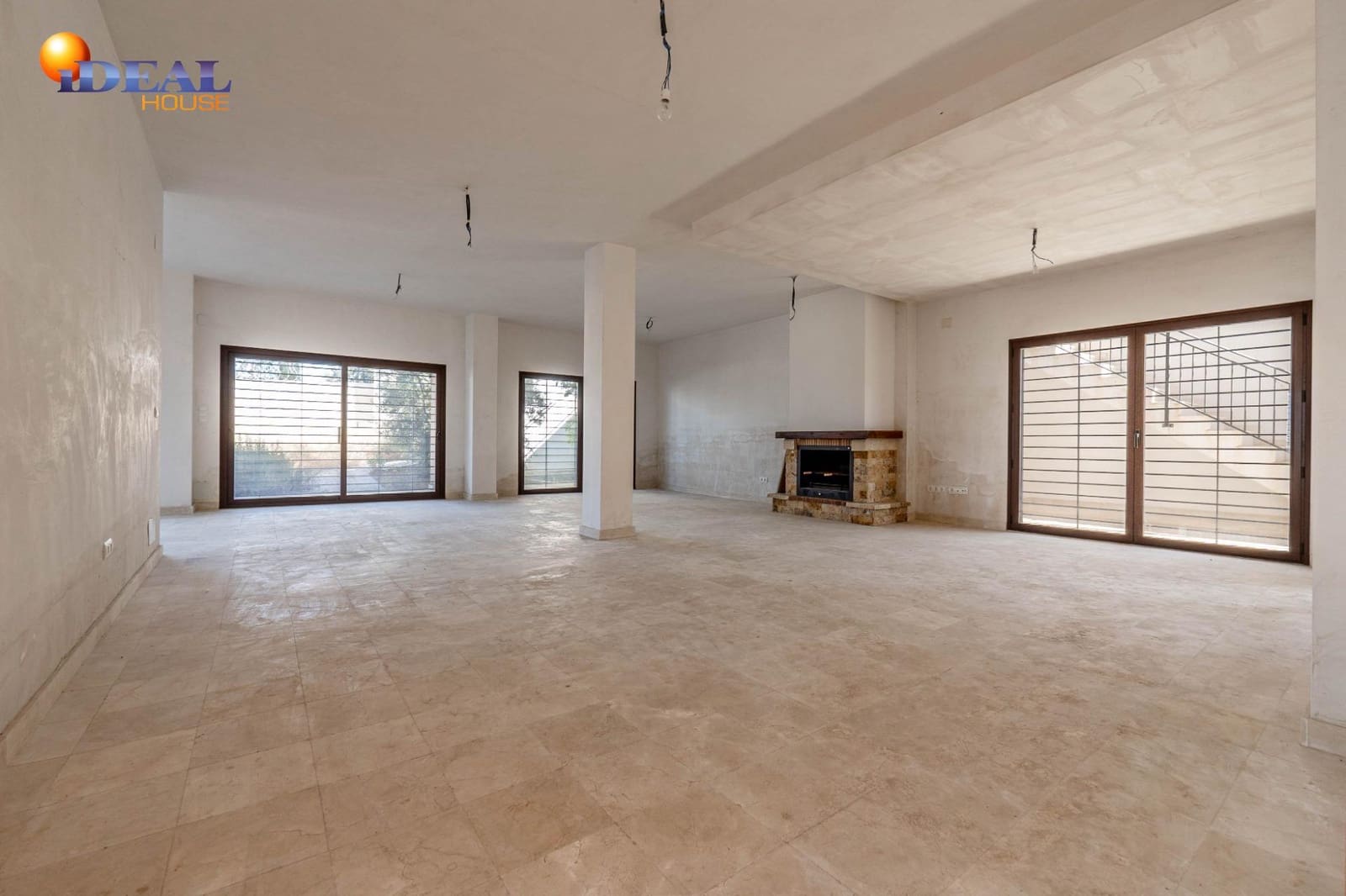 4 soverom Villa til salgs i Cullar Vega med svømmebasseng garasje - € 450 000 (Ref: 9433852)