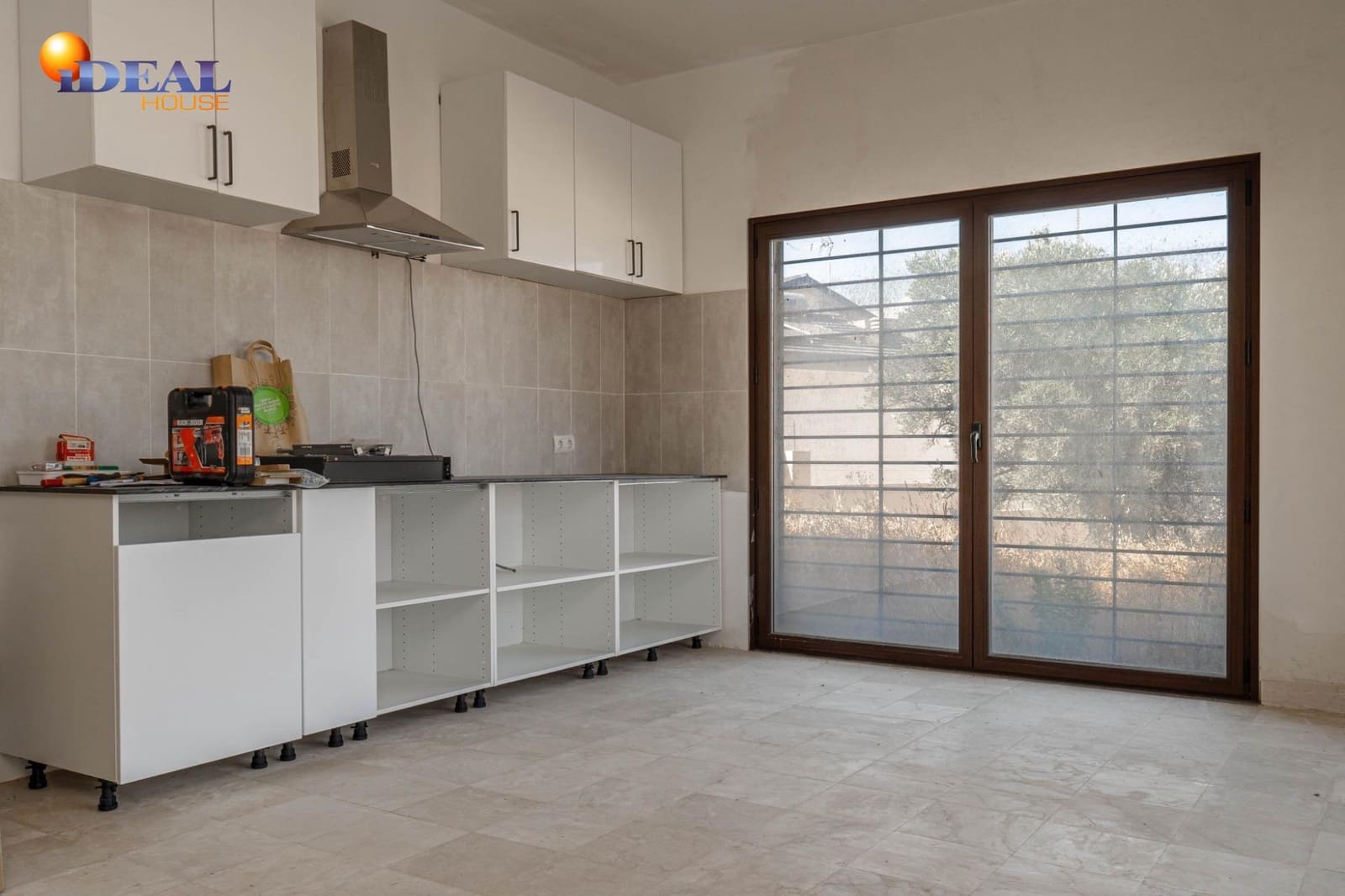 4 soverom Villa til salgs i Cullar Vega med svømmebasseng garasje - € 450 000 (Ref: 9433852)