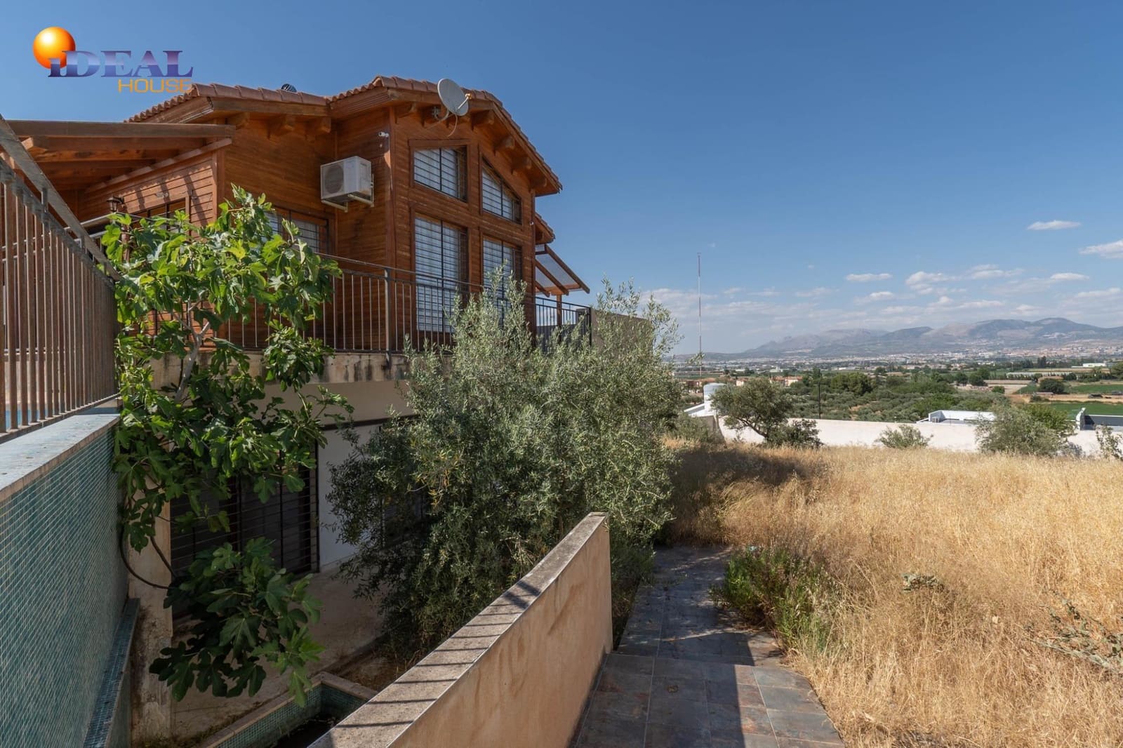 4 soverom Villa til salgs i Cullar Vega med svømmebasseng garasje - € 450 000 (Ref: 9433852)