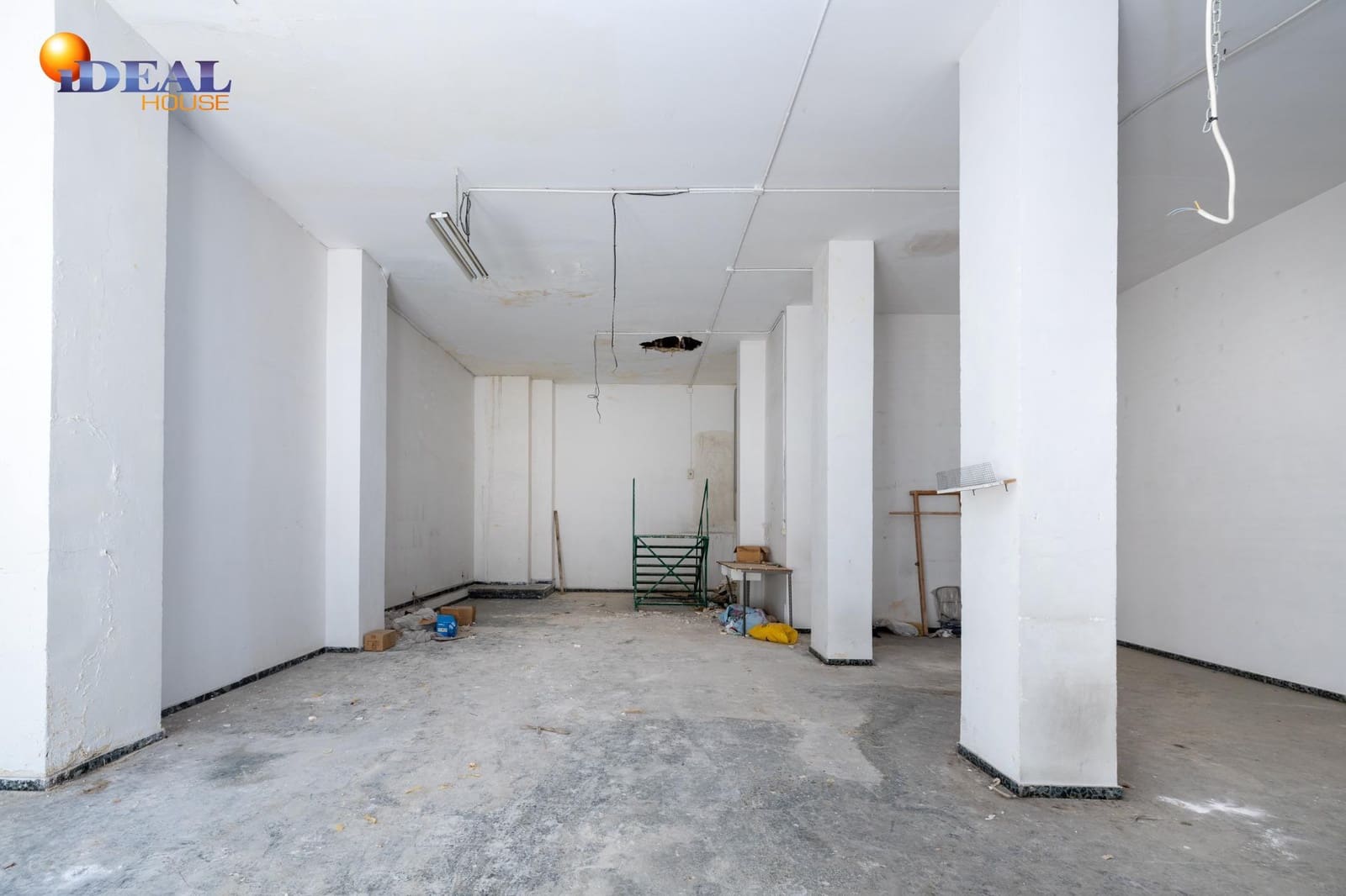 Commerciale in vendita in Granada citta - 230.000 € (Rif: 9433853)