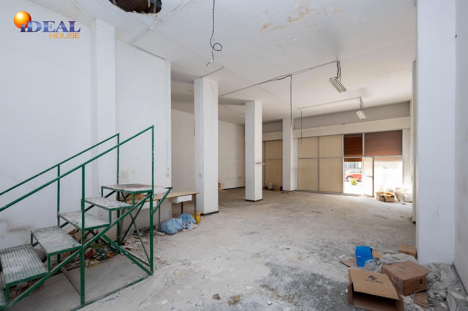 Commerciale in vendita in Granada citta - 230.000 € (Rif: 9433853)