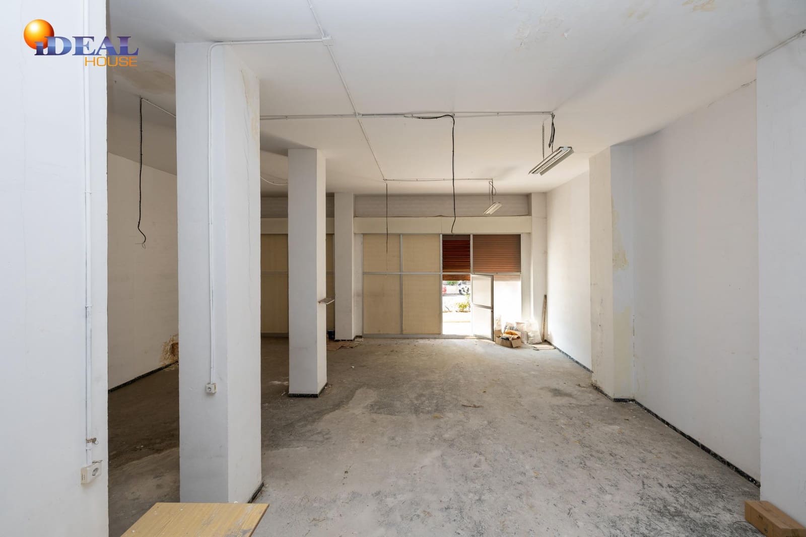 Commerciale in vendita in Granada citta - 230.000 € (Rif: 9433853)