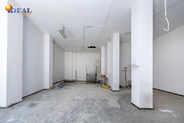 Commerciale in vendita in Granada città - 230.000 € (Rif: 9433853)