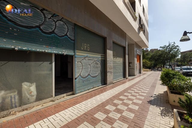 Commerciale in vendita in Granada città - 230.000 € (Rif: 9433853)