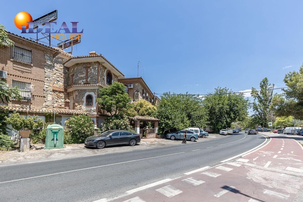 13 sovrum Företag till salu i Cenes de la Vega med garage - 2 200 000 € (Ref: 9433854)