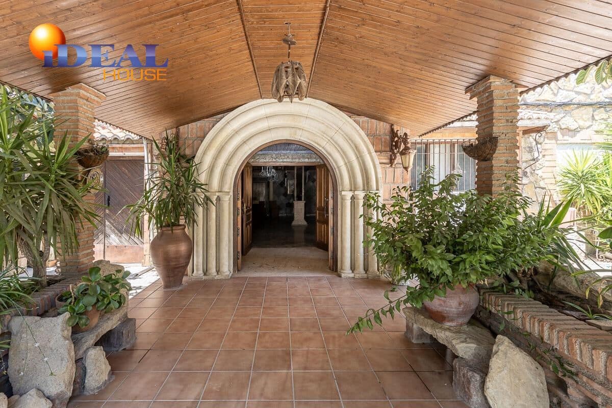 13 sovrum Företag till salu i Cenes de la Vega med garage - 2 200 000 € (Ref: 9433854)