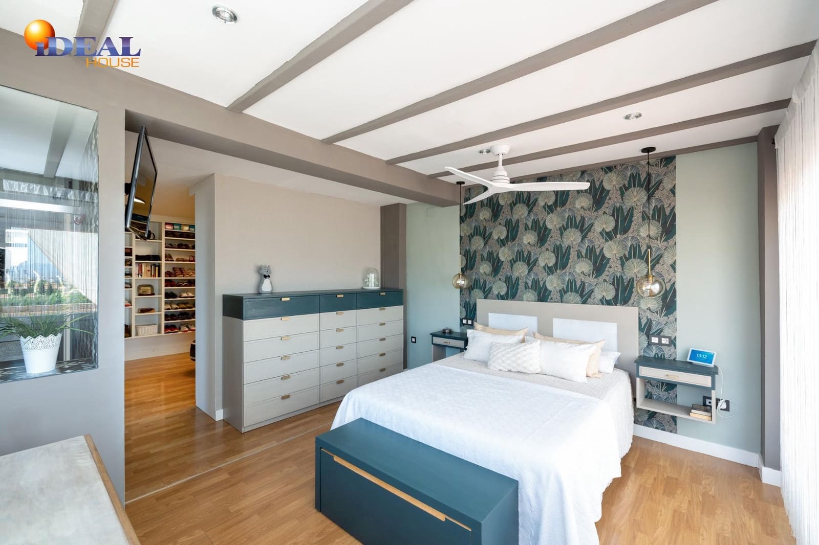 3 bedroom Villa for sale in Otura with pool garage - € 545,000 (Ref: 9433855)