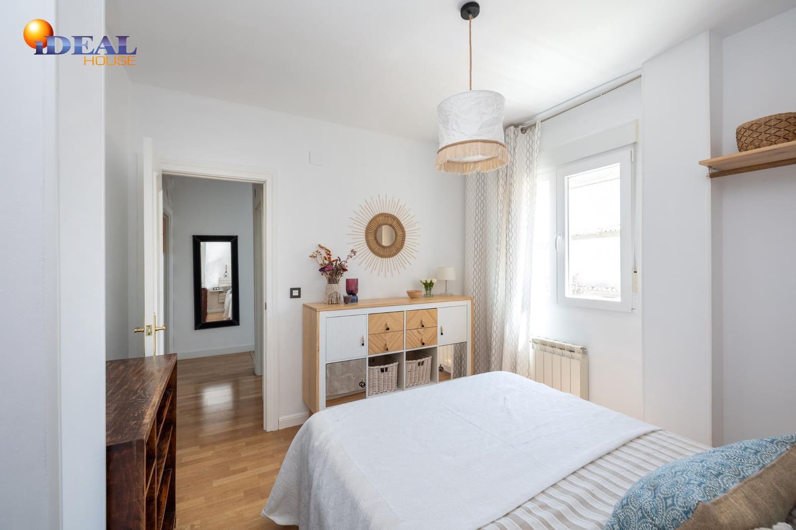 3 bedroom Villa for sale in Otura with pool garage - € 545,000 (Ref: 9433855)