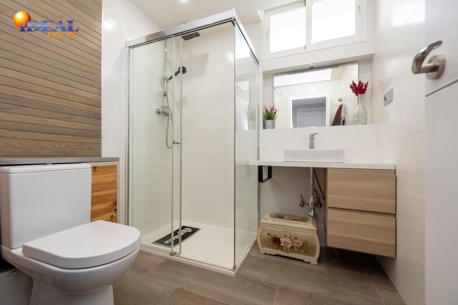 3 bedroom Villa for sale in Otura with pool garage - € 545,000 (Ref: 9433855)