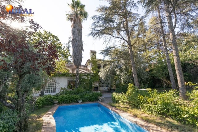 4 makuuhuone Huvila myytävänä paikassa Albolote mukana uima-altaan 
autotalli - 560 000 € (Ref: 9433856)