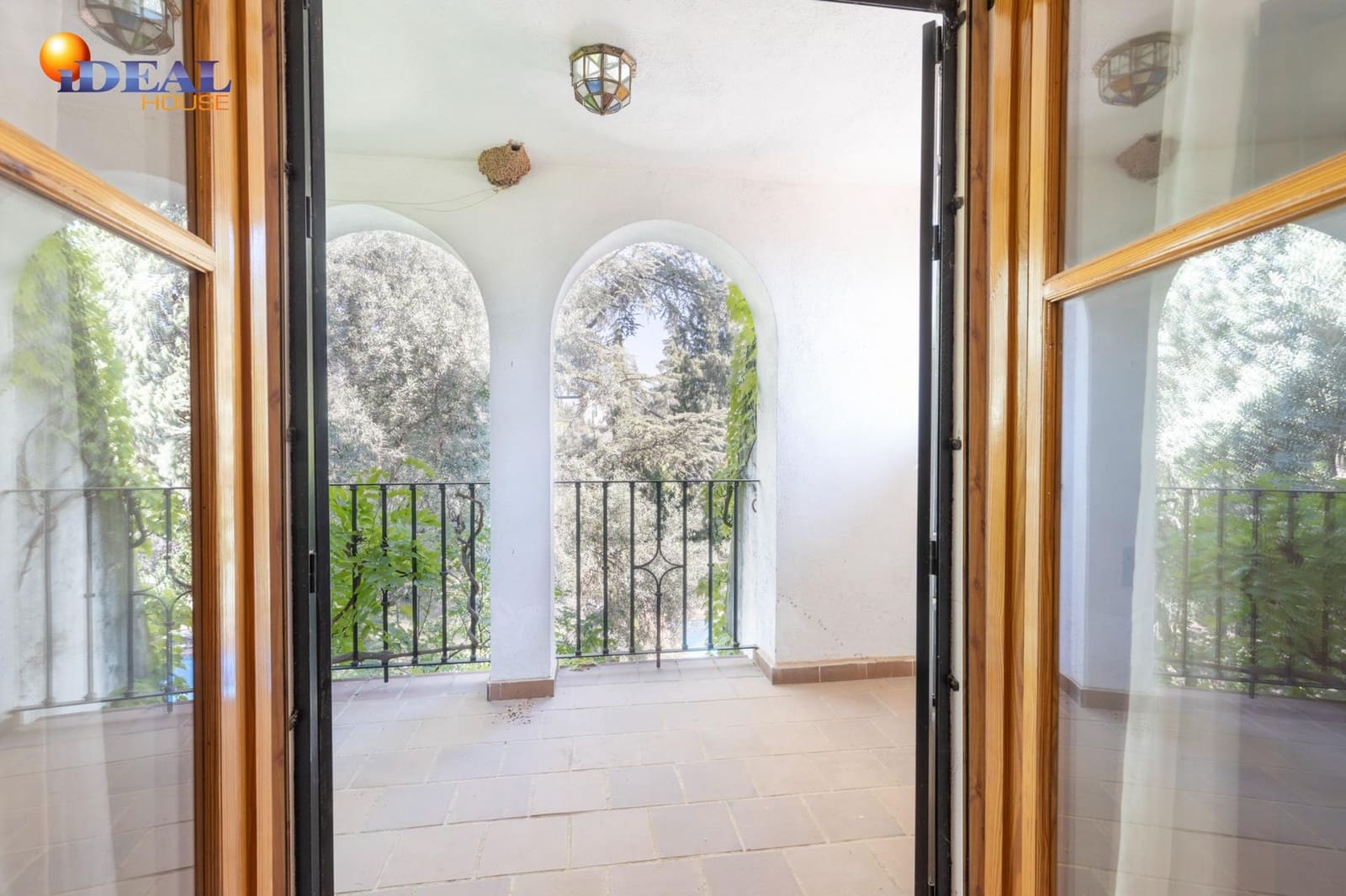 4 makuuhuone Huvila myytävänä paikassa Albolote mukana uima-altaan 
autotalli - 560 000 € (Ref: 9433856)