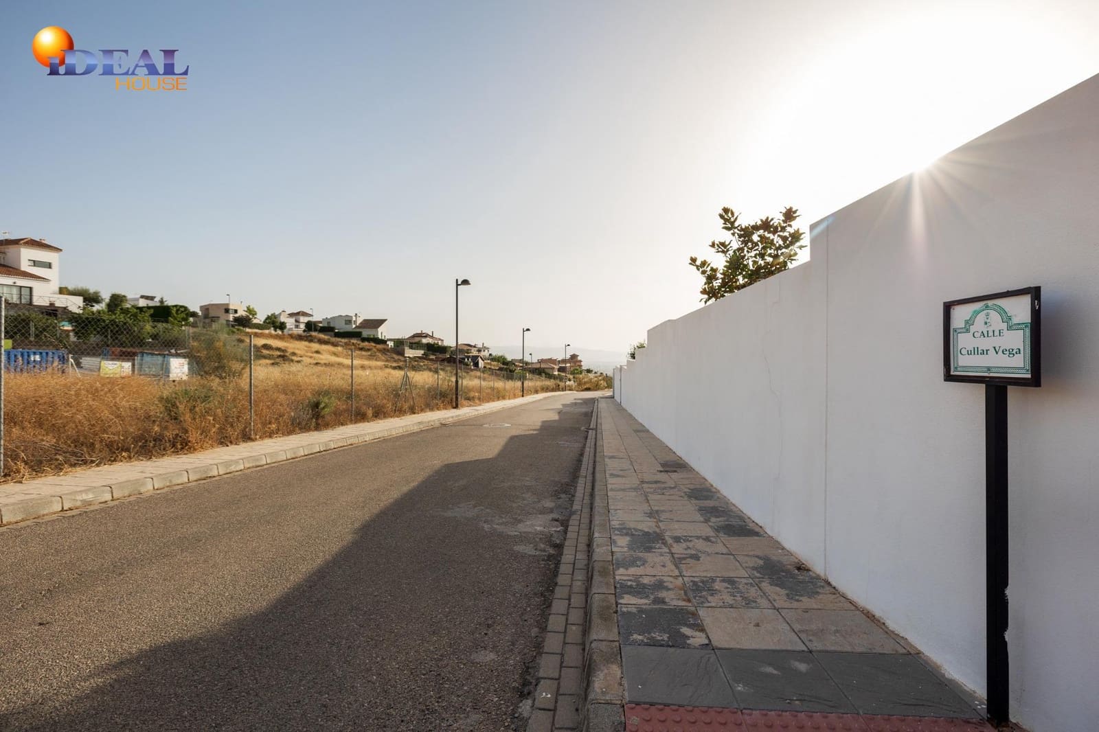 Solar/Parcela en La Zubia en venta - 129.000 € (Ref: 9433858)