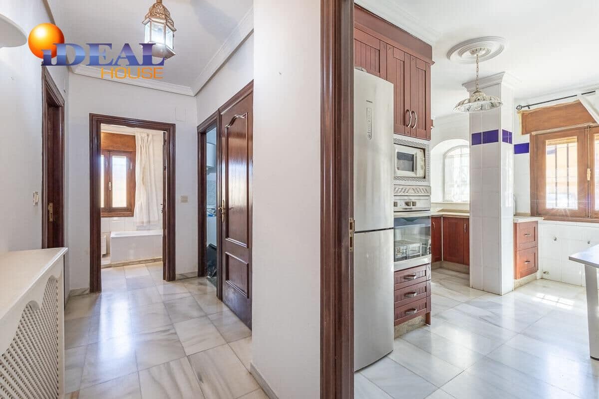 6 bedroom Villa for sale in Purullena with garage - € 249,000 (Ref: 9433860)