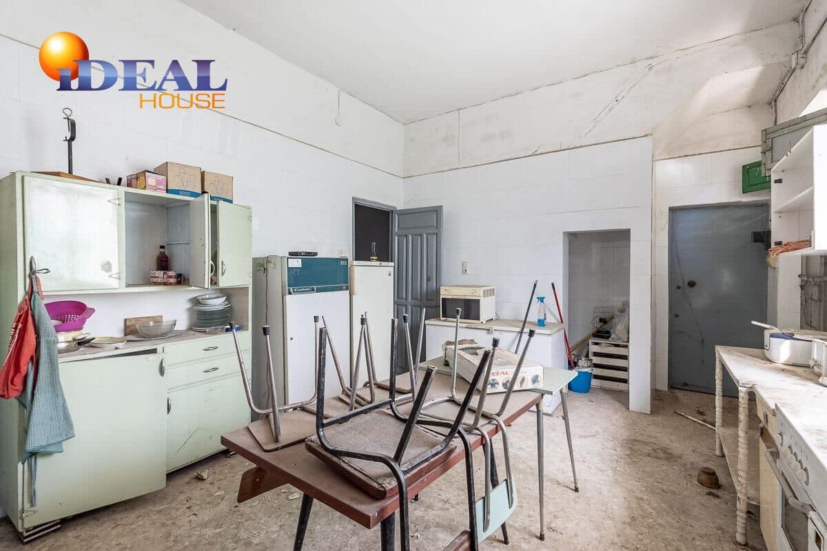 Finca/Casa Rural en Granada ciudad en venta con piscina - 669.890 € (Ref: 9433861)