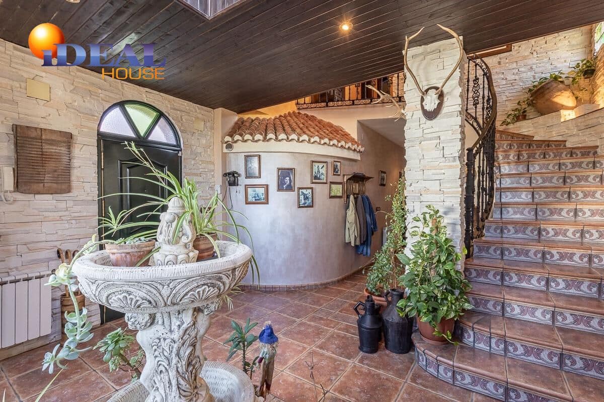 4 chambre Villa/Maison à vendre à Iznalloz avec piscine garage - 398 000 € (Ref: 9433863)