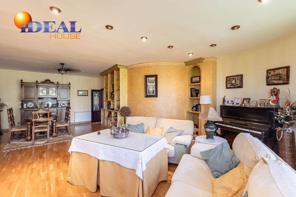 4 chambre Villa/Maison à vendre à Iznalloz avec piscine garage - 398 000 € (Ref: 9433863)