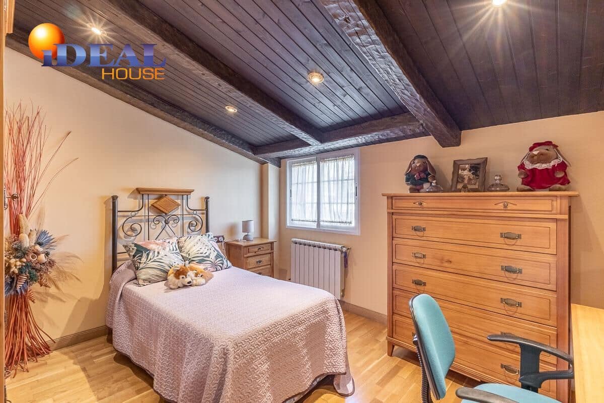 4 chambre Villa/Maison à vendre à Iznalloz avec piscine garage - 398 000 € (Ref: 9433863)