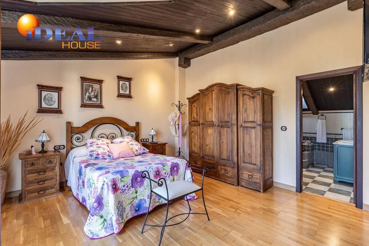 4 chambre Villa/Maison à vendre à Iznalloz avec piscine garage - 398 000 € (Ref: 9433863)