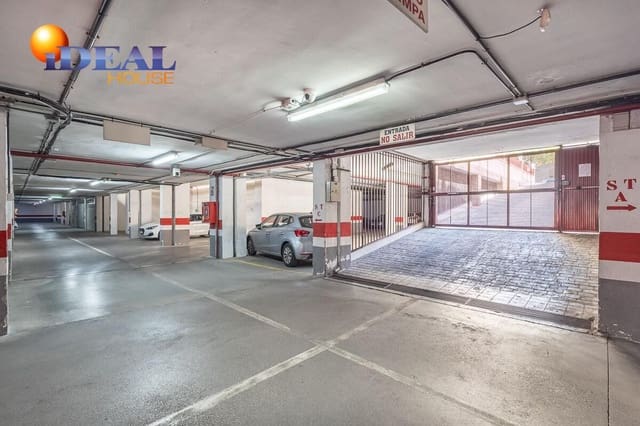 Garage til salg i Granada by - € 22.500 (Ref: 9433864)