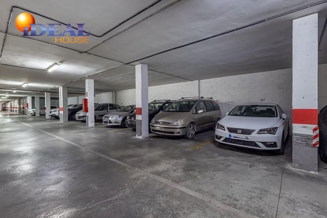 Garage til salg i Granada by - € 22.500 (Ref: 9433864)