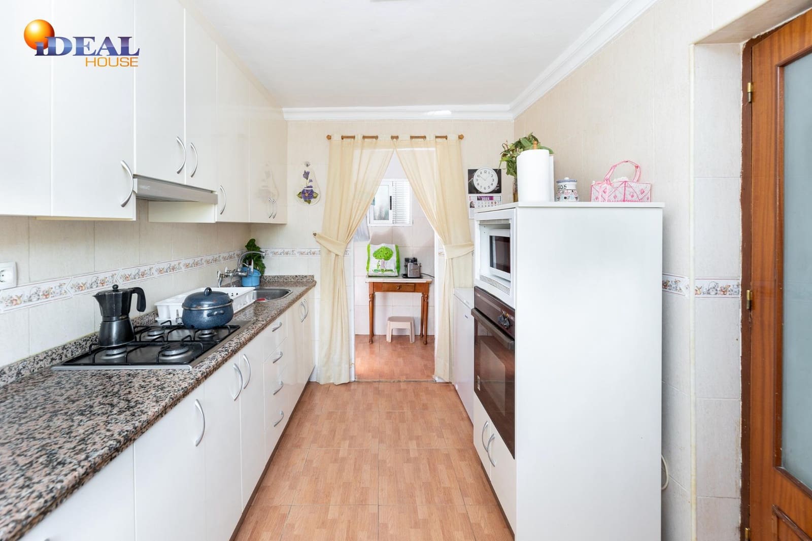 3 bedroom Finca/Country House for sale in Moraleda de Zafayona with pool - € 220,000 (Ref: 9433866)