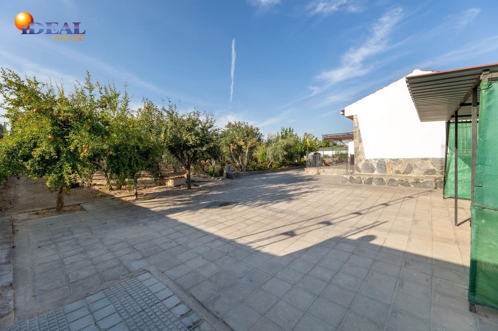 3 bedroom Finca/Country House for sale in Moraleda de Zafayona with pool - € 220,000 (Ref: 9433866)