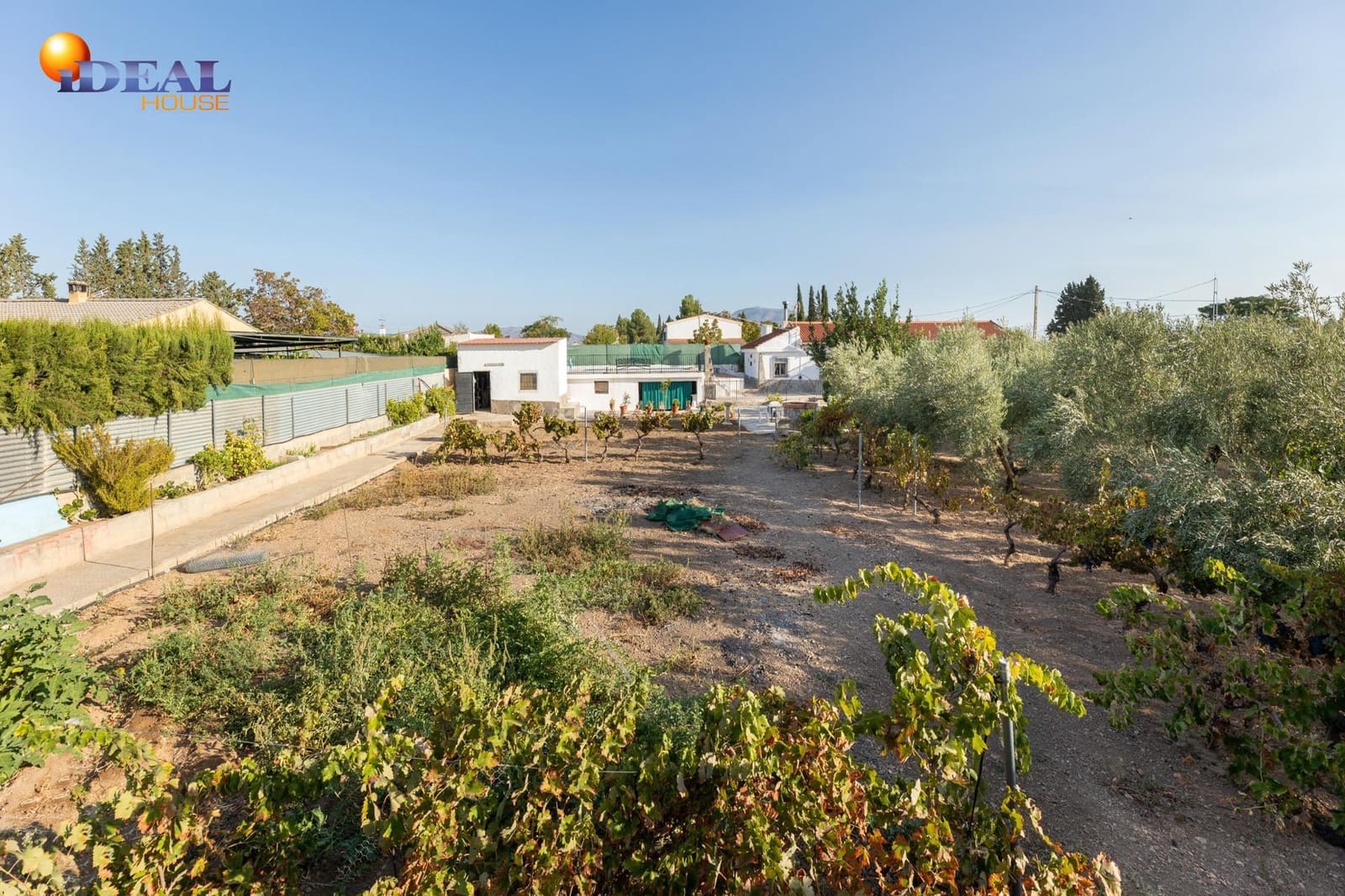 3 bedroom Finca/Country House for sale in Moraleda de Zafayona with pool - € 220,000 (Ref: 9433866)