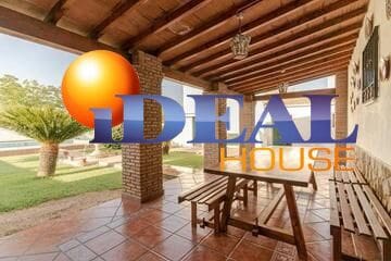 4 bedroom Finca/Country House for sale in Moraleda de Zafayona with pool garage - € 599,000 (Ref: 9433868)